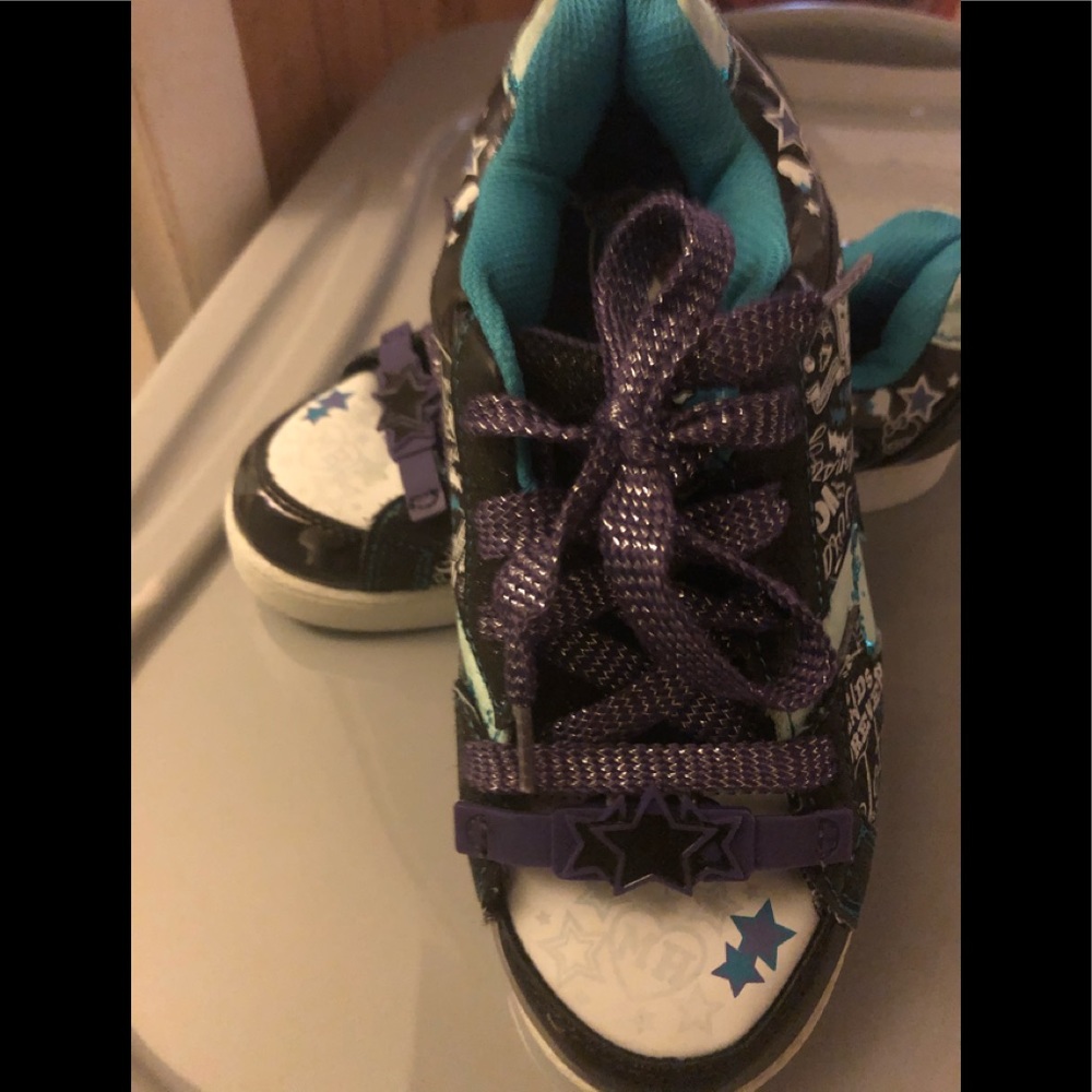 Sale!!!monster high sneakers